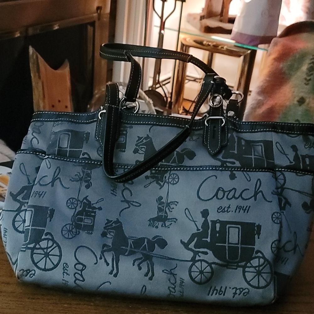 COACH PURSE
